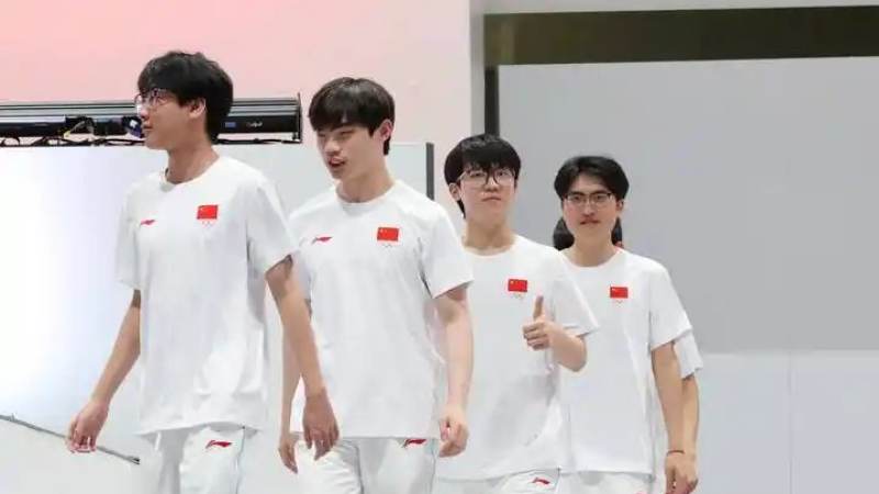 雷速体育小程序怎么用来查看即时比分与体育数据